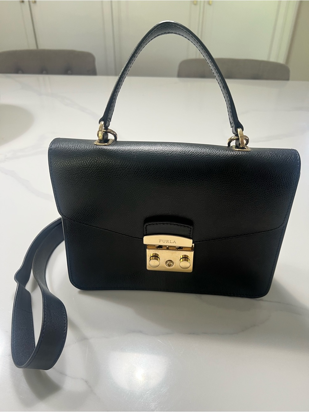 Authentic Furla Classic Black Leather Metropolis Top-Handle Crossbody Bag - EUC - Picture 9 of 13